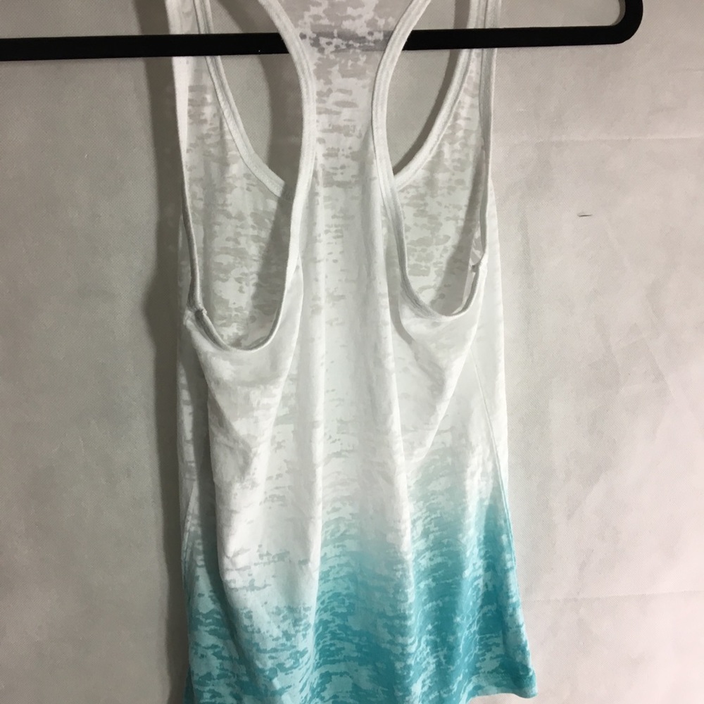 🛍Razor back see through tank - Picture 3 of 4